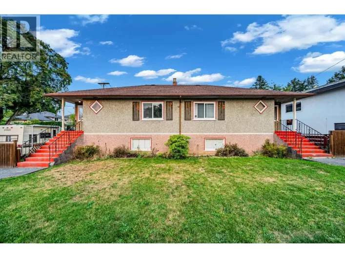 5514 SMITH AVENUE, Burnaby