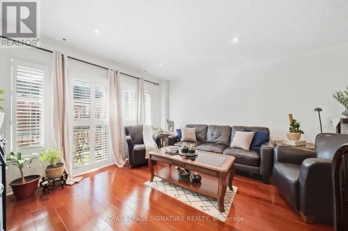 552 - 83 MONDEO DRIVE, Toronto