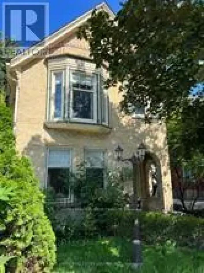 552 ADELAIDE STREET N, London East