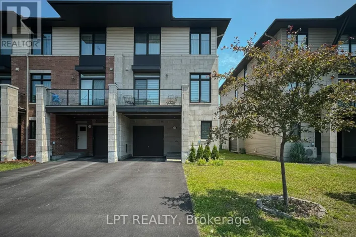 552 LABRADOR CRESCENT, Ottawa
