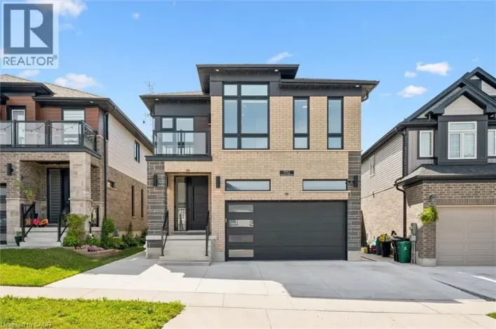 552 NATHALIE Crescent, Kitchener