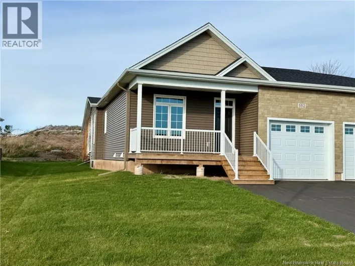 552 Royal Oaks Boulevard, Moncton