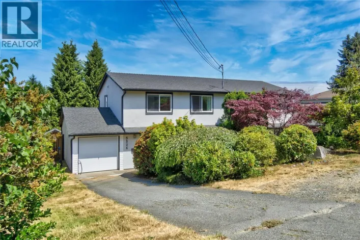 5524-5526 Lost Lake Rd, Nanaimo