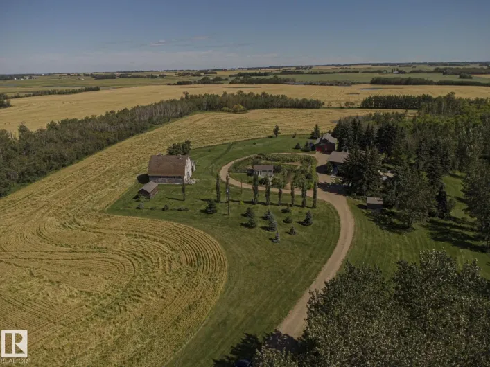 House for sale: 55257 RGE RD 212, Rural Strathcona County