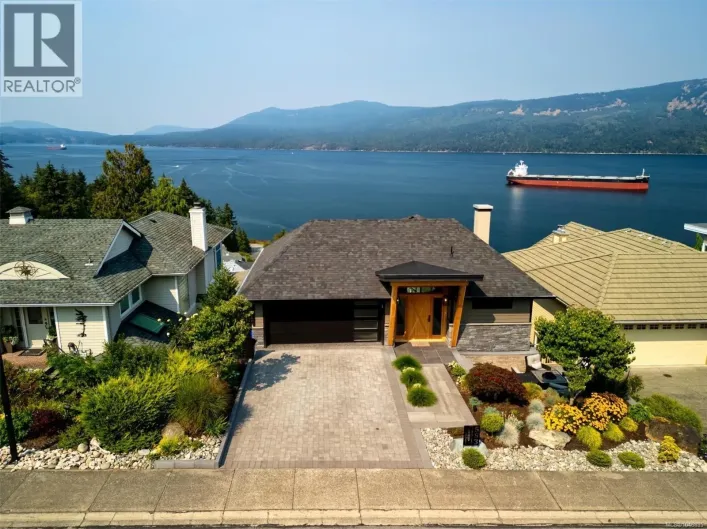 553 Marine View, Cobble Hill