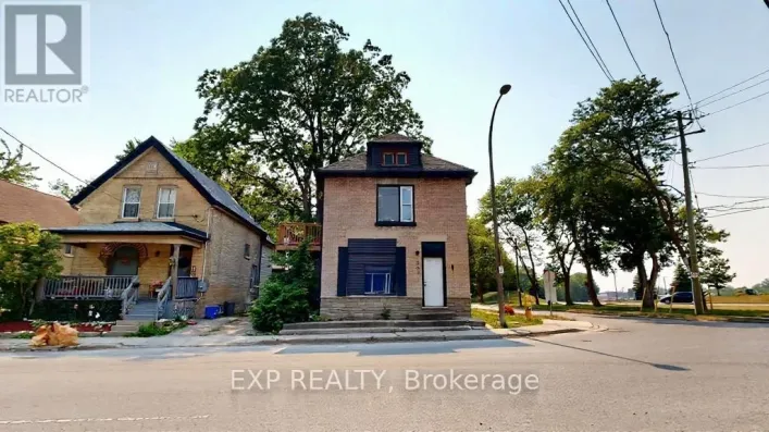 553 QUEBEC STREET, London East
