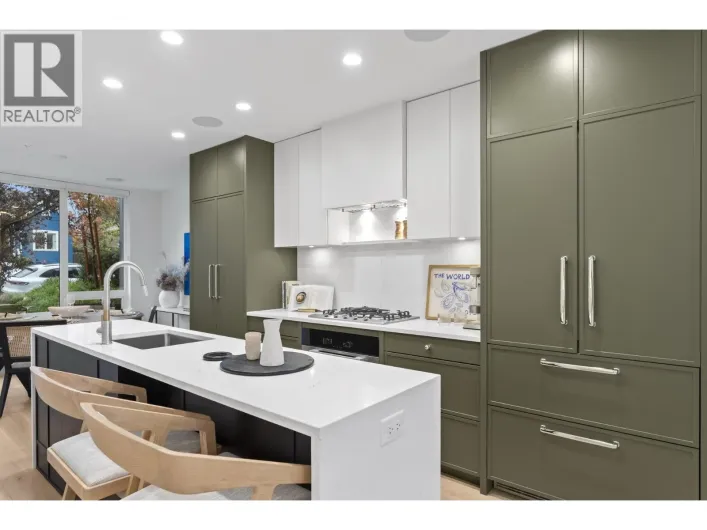 553 W 26TH AVENUE, Vancouver