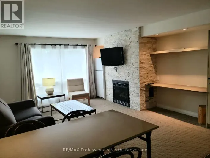 Apartment for rent: 55-301 - 1235 DEERHURST DRIVE, Huntsville