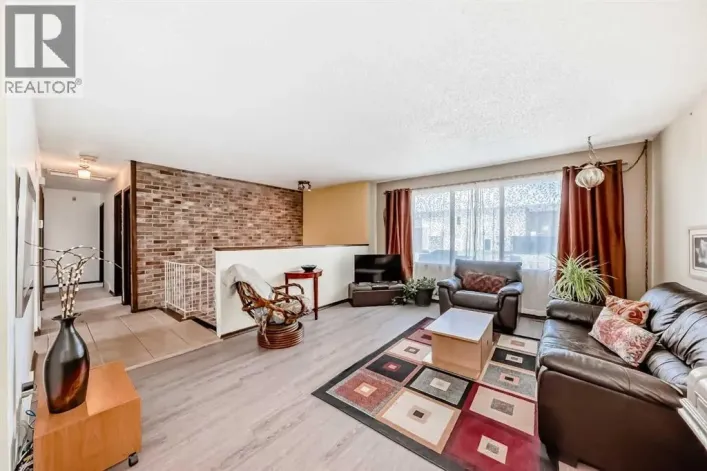 5539 Dalhart Road NW, Calgary