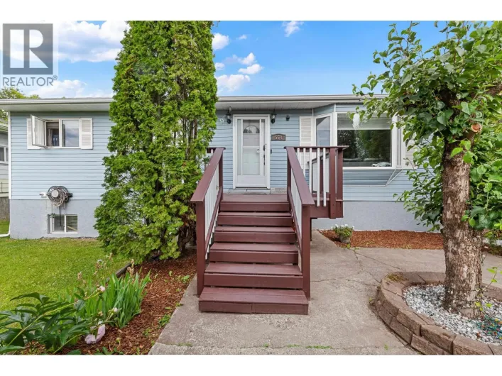 554 BURDEN STREET, Prince George