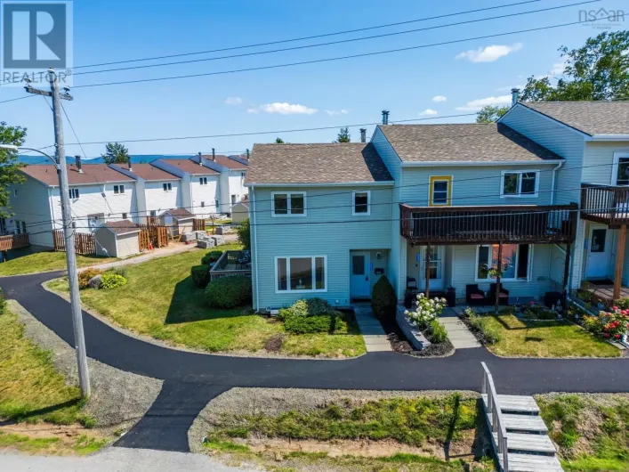 554 South Broadway, Cornwallis Park