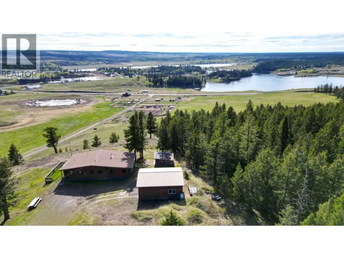 5549 BACKVALLEY ROAD, 100 Mile House