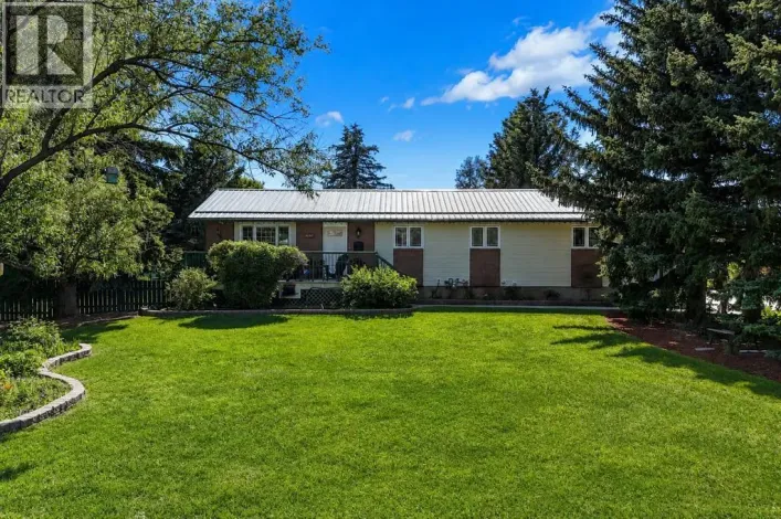 555 10 Street, Dunmore
