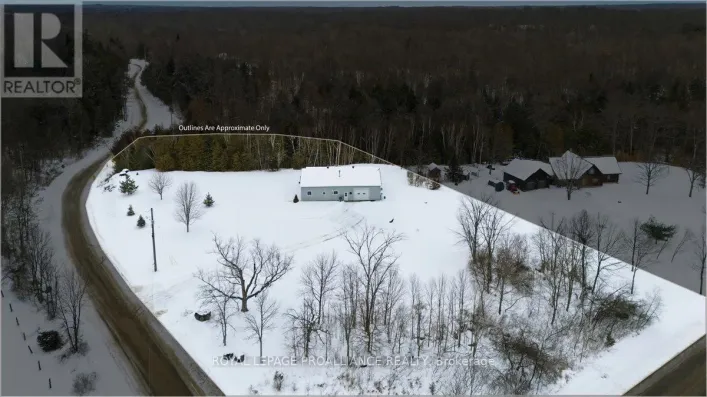 555 DOUGLAS ROAD, Centre Hastings