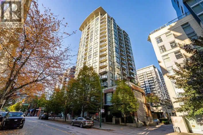 555 HELMCKEN STREET, Vancouver
