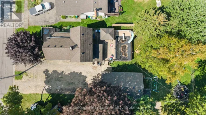 555 RAGLAN STREET, Minto