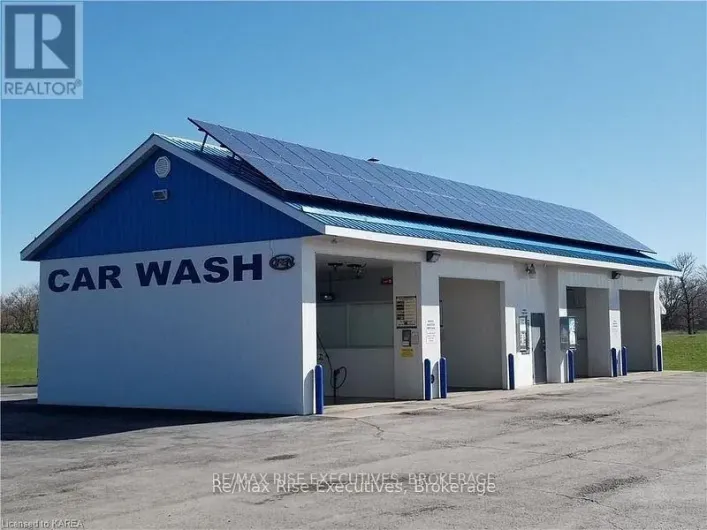 5554 HIGHWAY 38, Frontenac