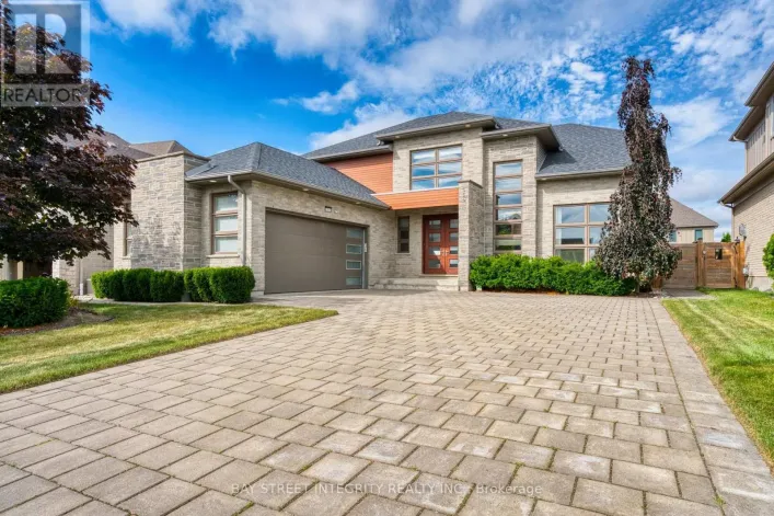 556 BRADWELL CHASE, London North