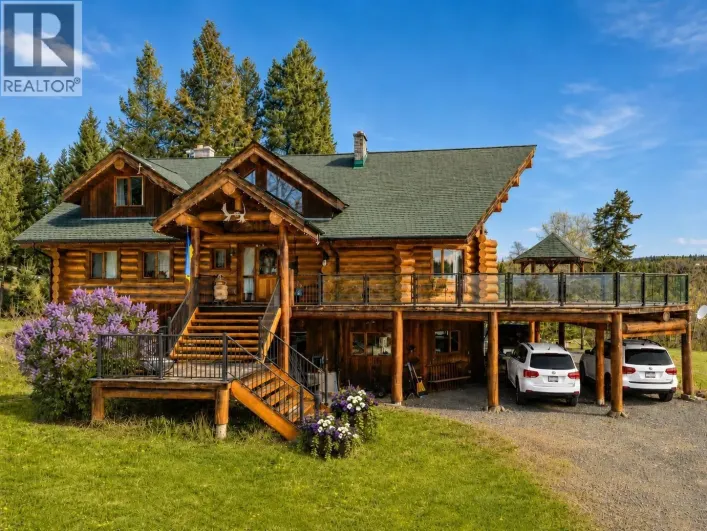 5565 BACKVALLEY ROAD, 100 Mile House