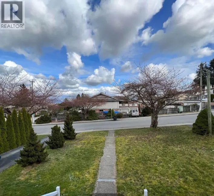 556x SUSSEX AVENUE, Burnaby