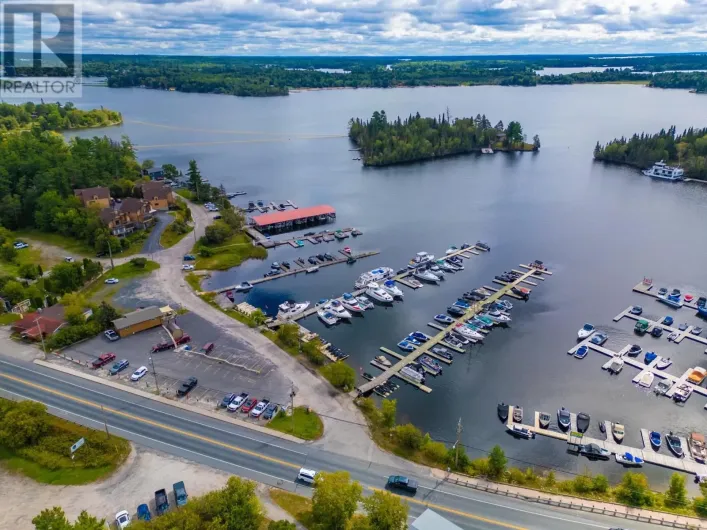 557 LAKEVIEW DRIVE, Kenora