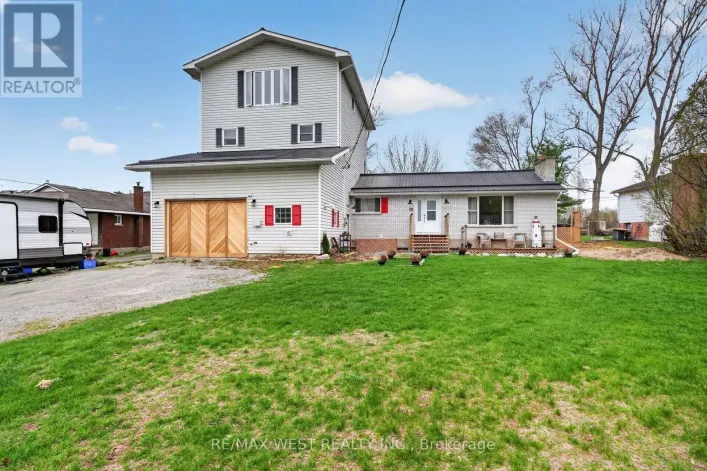 5571 PERTH ROAD CRESCENT, Frontenac