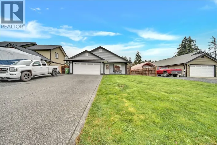 5575 Swallow Dr, Port Alberni