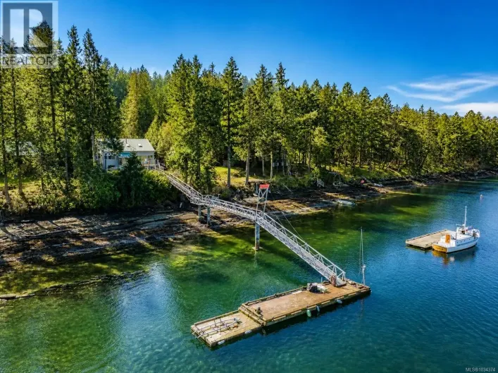 558 Weathers Way, Mudge Island