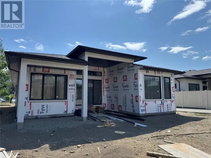 5586 Nixon Road, Summerland