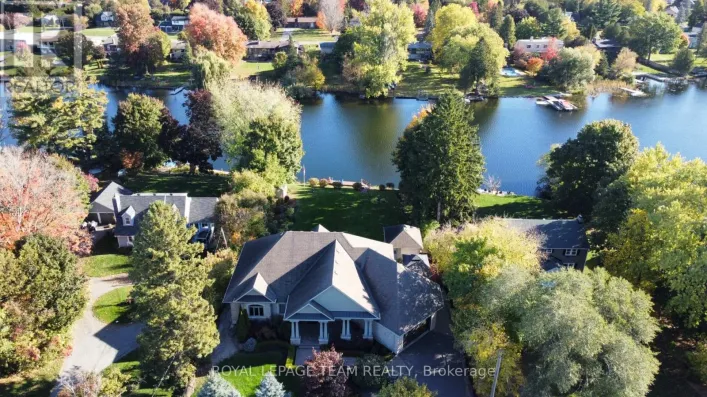 5591 MANOTICK MAIN STREET, Ottawa