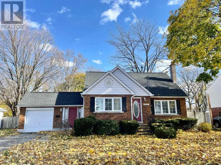 5594 WOODLAND BOULEVARD, Niagara Falls