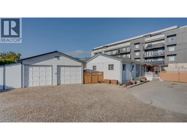 5595 27 Avenue, Vernon