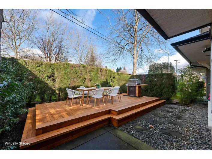 56 15968 82 AVENUE, Surrey