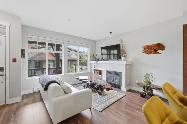 56 19478 65 AVENUE, Surrey