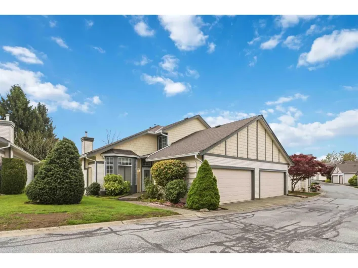 56 9012 WALNUT GROVE DRIVE, Langley