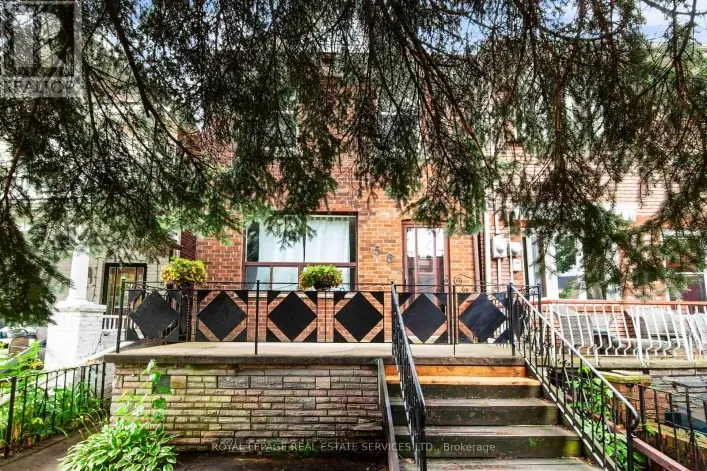 56 ARLINGTON AVENUE, Toronto