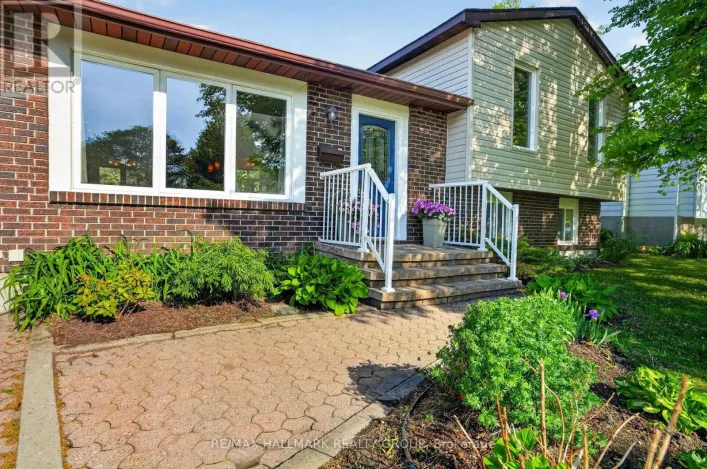 56 DALLAIRE CRESCENT, Ottawa