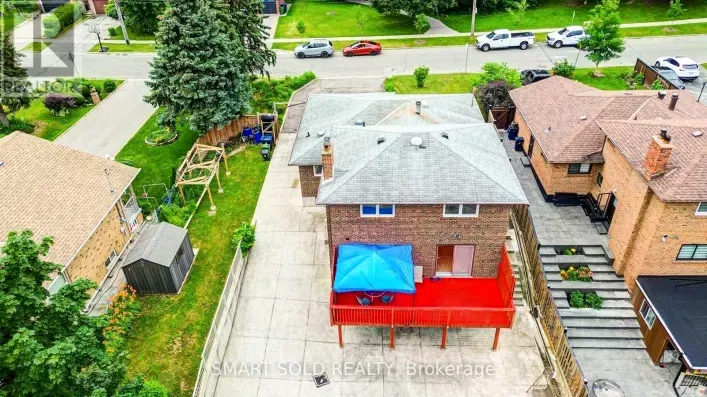 House for sale: 56 GATESVIEW AVENUE, Toronto