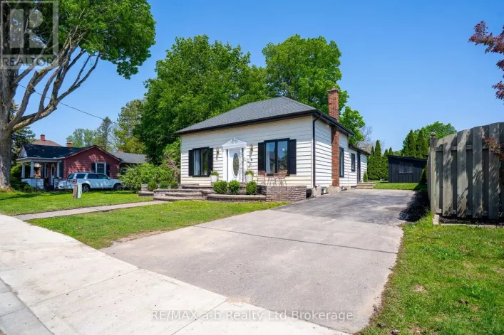 56 GIVINS STREET, Woodstock