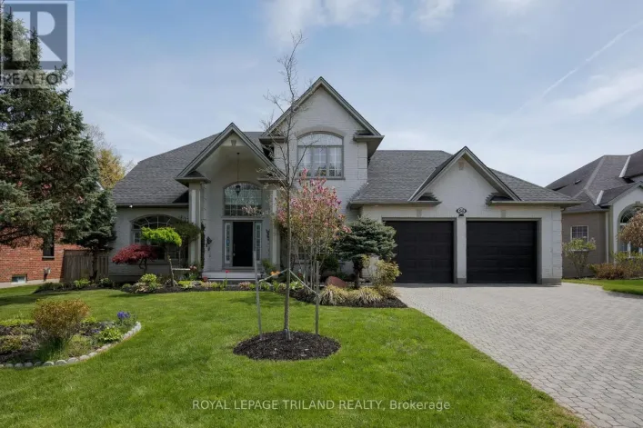 56 GLENRIDGE CRESCENT, London North