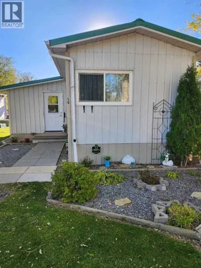 56 Greenbrook Village E, Brooks