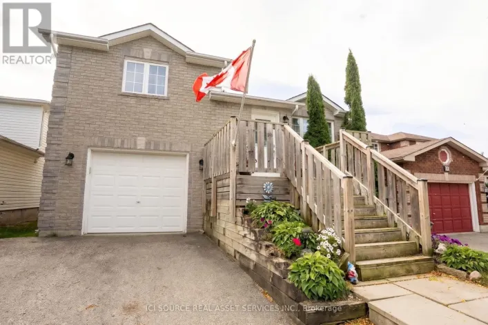 56 HERSEY CRESCENT, Barrie