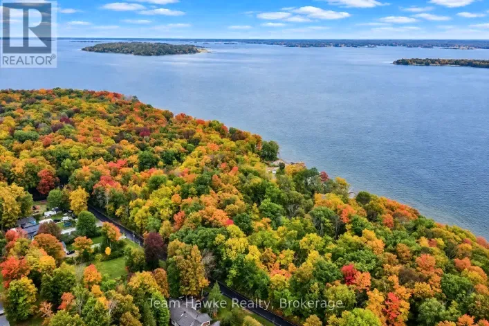 56 MCARTHUR DRIVE, Penetanguishene
