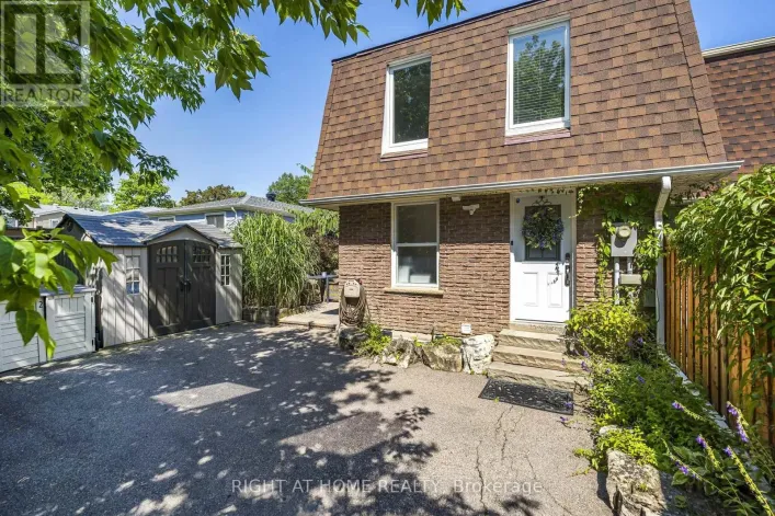 56 PENWICK CRESCENT, Richmond Hill