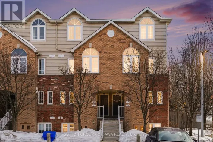 56 STEELE PARK PRIVATE, Ottawa