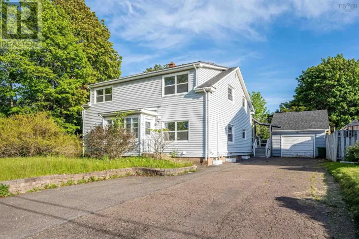 56 Whitman Court, Truro