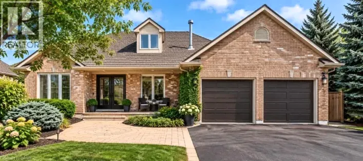 House for sale: 56 WINDRUSH Trail, Kitchener