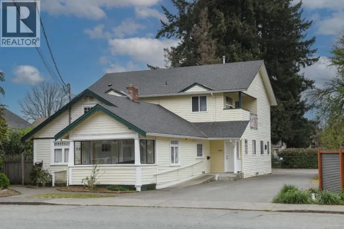 560 4th St, Courtenay