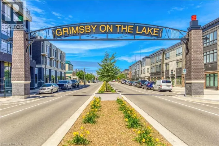 560 NORTH SERVICE Road Unit# 303, Grimsby