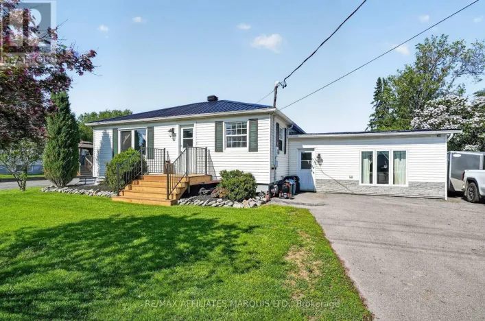 5601 138 HIGHWAY, South Stormont